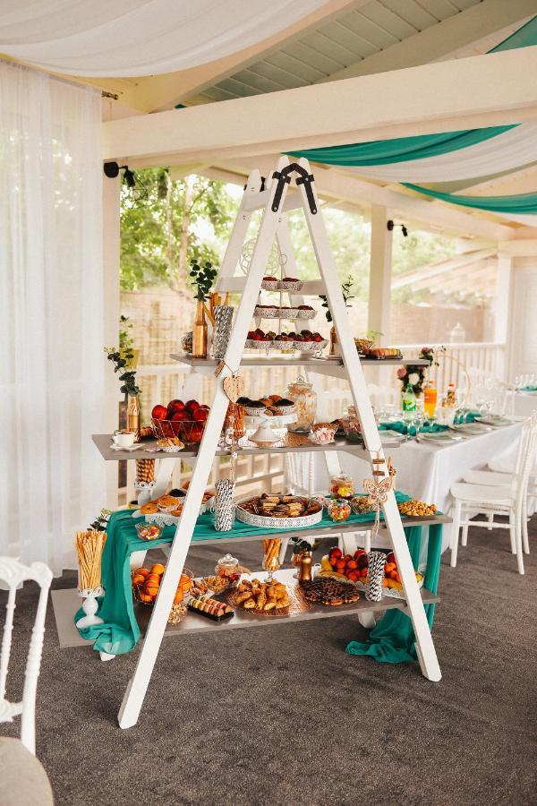 Candy Pensiune&Restaurant Dumbrava Rosie Екстер'єр фото